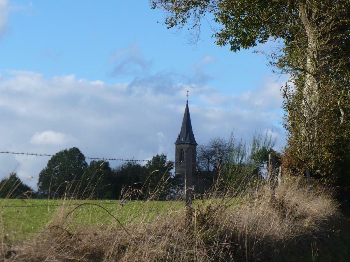 Le Rocher B&B Yvrandes Esterno foto