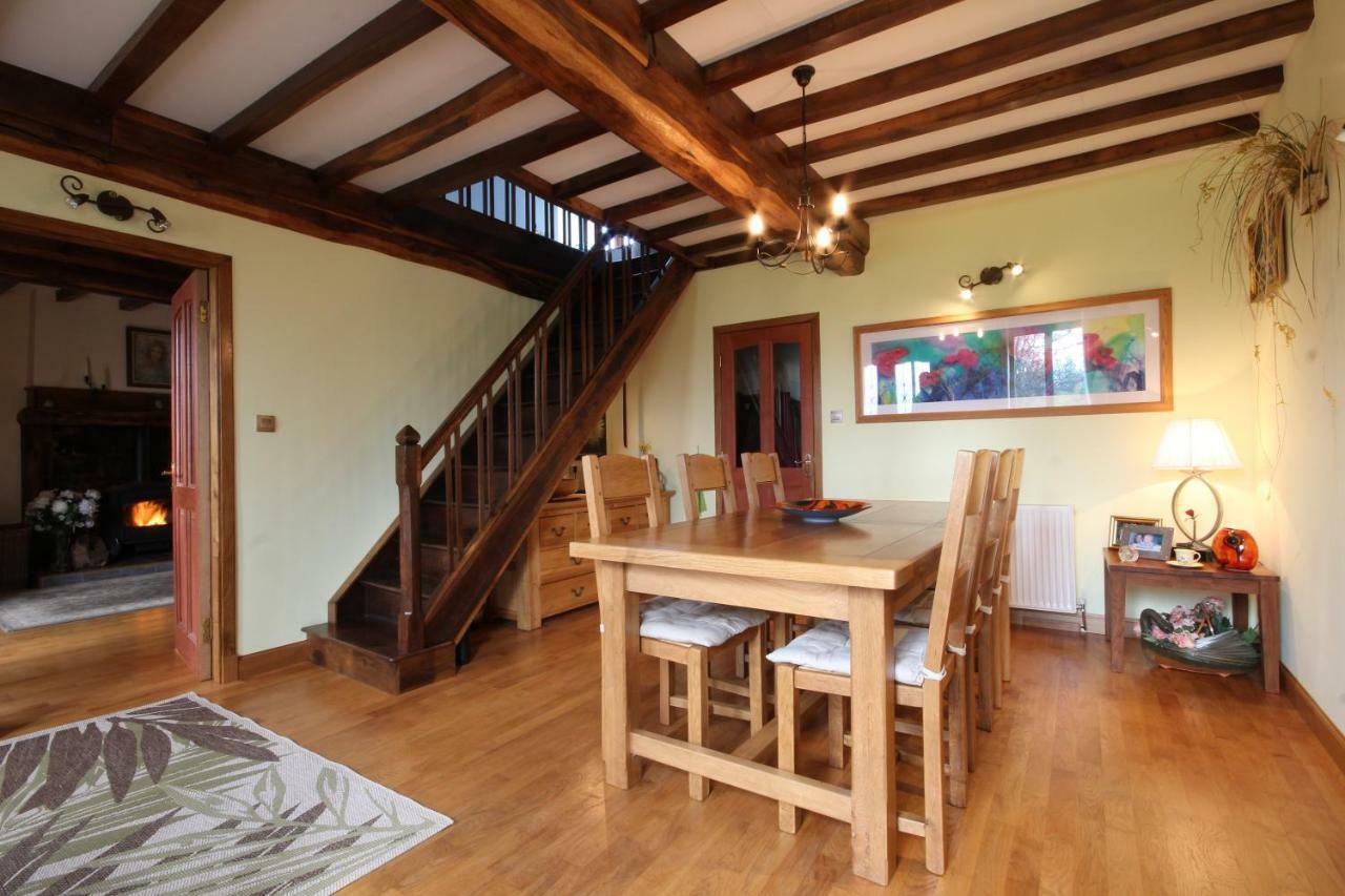 Le Rocher B&B Yvrandes Esterno foto